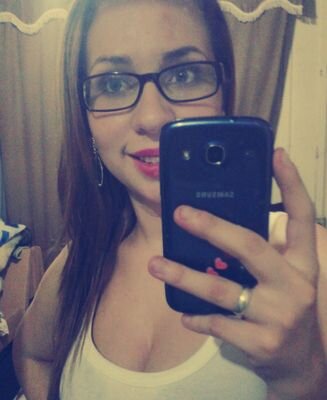 '' Quando a gente acha que sabe todas as respostas , veem a vida e muda todas as perguntas '' !*---*