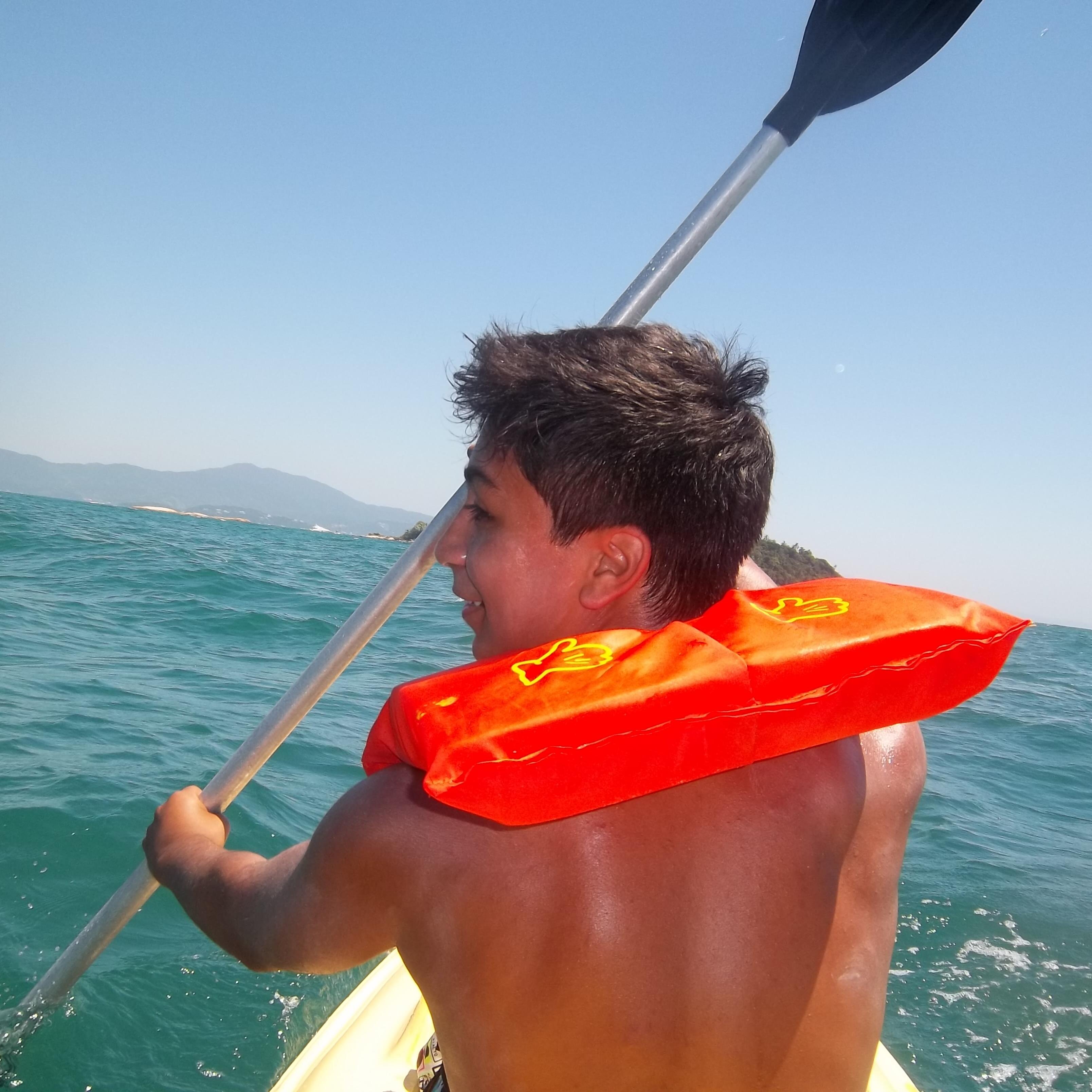 Anshellll's profile picture. 23. Estudiante de Ingeniería Mecánica.  #TeamGF .   3er. Dan de Taekwondo ITF.  @Independiente Ψ