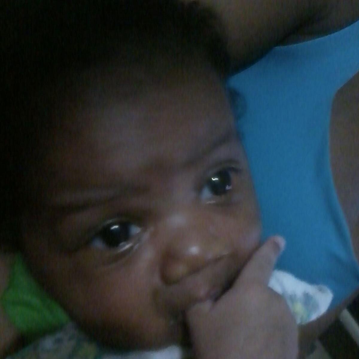 dedesa19's profile picture. 