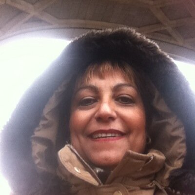 Profesora del alma . Mamá de Claudio y Andrés, casada con otro Claudio .Un poco loca,pero buena onda. Me dedico a la Lingüística y Literatura. Soy Donante!!!