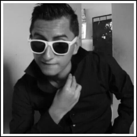 Experto en la vida. ¡CULÉ A MORT! soy un crítico constructivo.