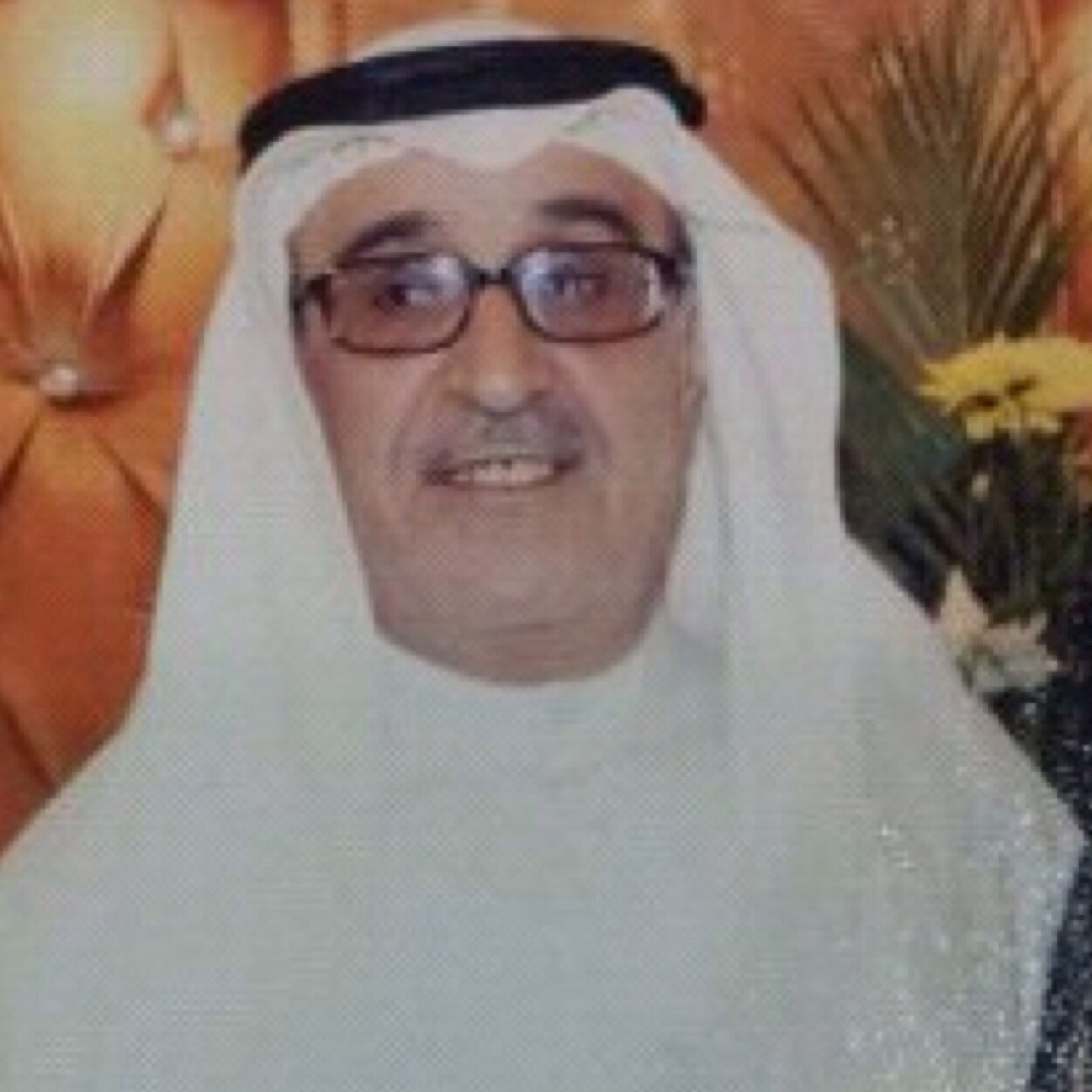 بعض الرجال ارجال والبعض أزوال لو كان أغلبهم تشابه إلباسه منهم برأيه للشرابيك حلال وآخر برأيه لي صفا الماء حاسه