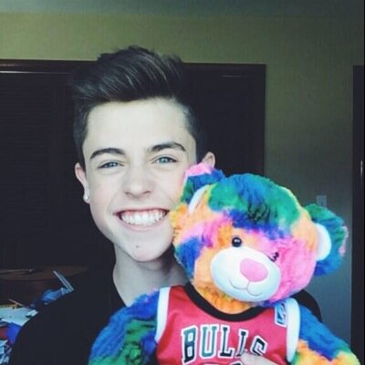 hey, congrats on your grant follow beautiful❤️ follow my main twitter if you want @shawnsloner  (: you dont have to though:)