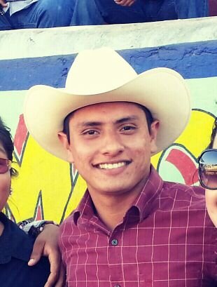 Secretario Coordinador del Comité Directivo Estatal del Movimiento Nacional de Cibernautas CNOP en el Estado de NAYARIT. Estudiante de Ing. S.C. #TECTEPIC