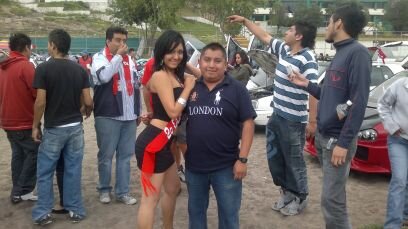 Es tan corto el amor y tan largo el olvidó....