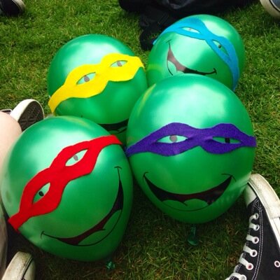 we like to organise irish 5sosfam meetups and pizza parties and stuff :-) turn us on notifictations to not miss a thing!
