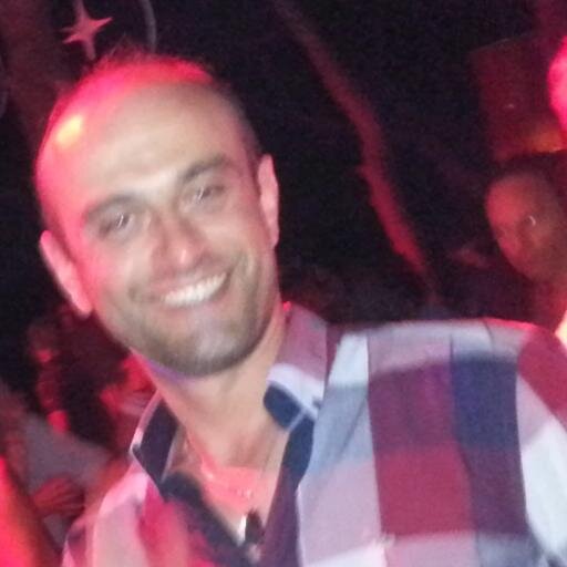 viacello's profile picture. 