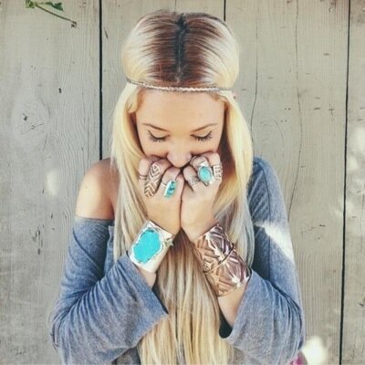 I dont know the password to this account, so go follow my new one  @gooodvibin