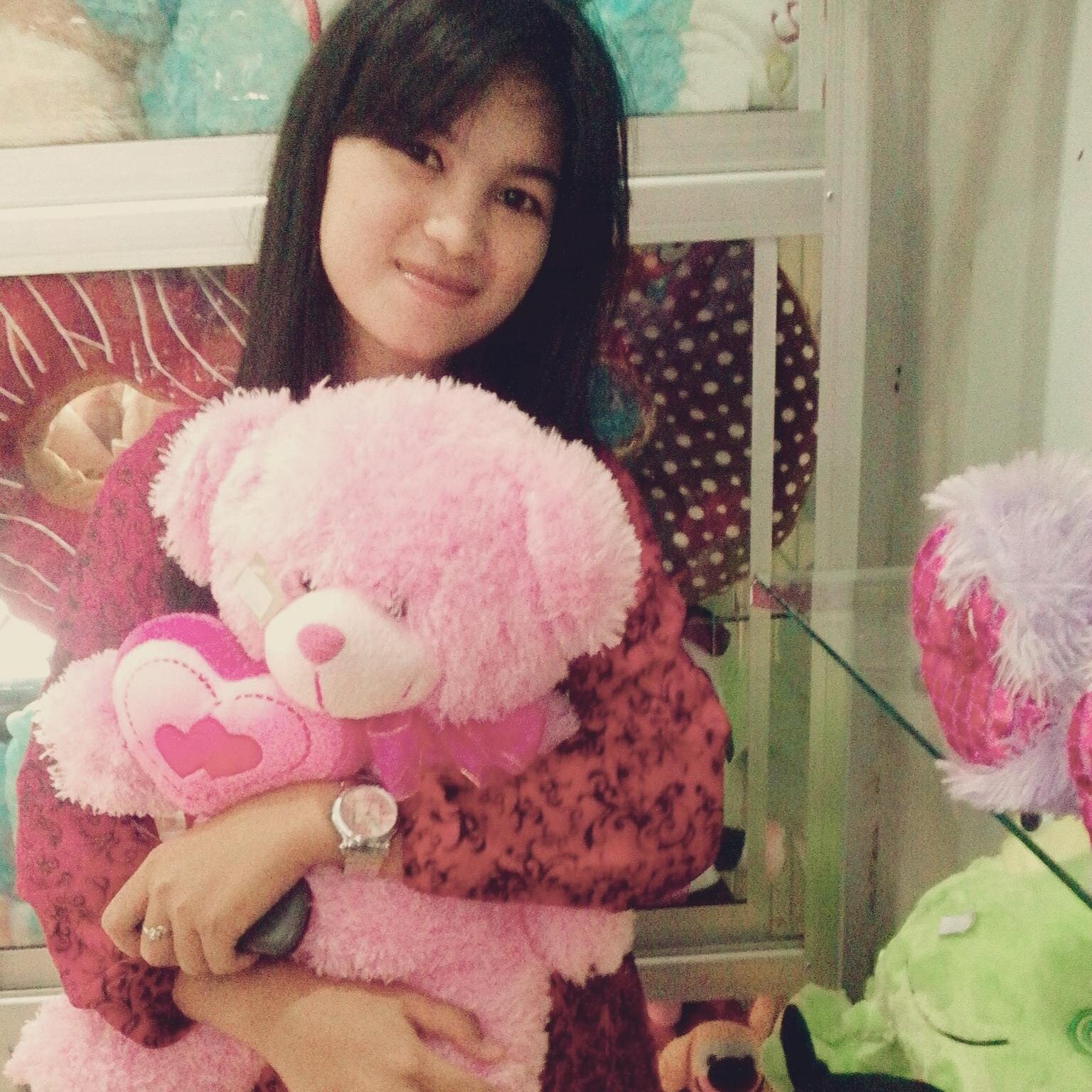 belajarr tersenyumm saatt kecewaa :)