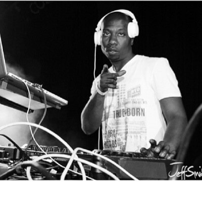 BORN CONROY STUBBS FROM TORONTO WITH MY JAMACIAN BACK GROUND I START PLAYING MUSIC FROM 94 I WENT TO THE BIGGEST STAGE IN MUSIC IN 2005 WORLD CLASH WITH 2000+