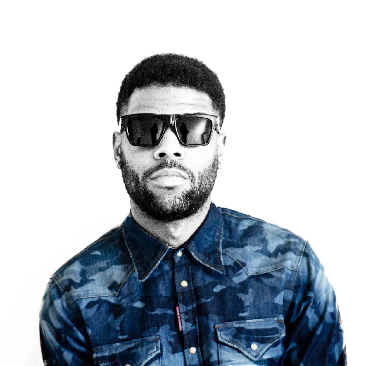 Artist.Writer.Designer #MaisraCo. Reach for a feat. Maisraco.booking@gmail.com for booking 312.468.1176