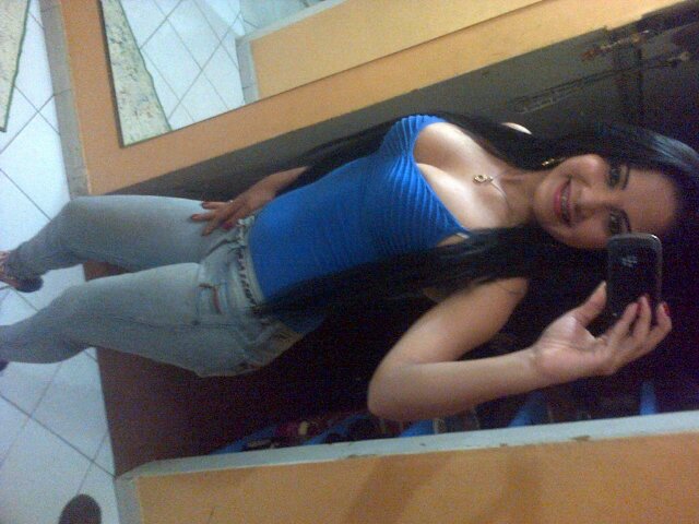 anasira29's profile picture. 