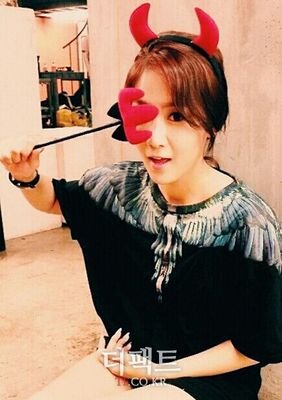 [V] on @USFclosed__RP | Sistar's Kang Jihyun//Soyou | beauty since 120292
