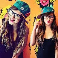 Si estas buscando a una chica petisa, morocha, linda-fea, loca, aburrida, te informo que soy yo ;) Tu petisa lokita (: