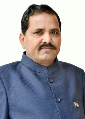 producer of aathvan vachan haryanvi film real estate agent, presedent National youth project and member district grievances committe gurgaon govt.of haryana