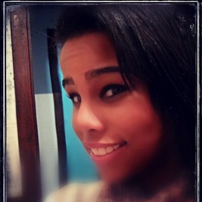 As pessoas mudam. O amor às vezes dói. Amigos somem. As coisas dão errado. Mas lembre-se: a vida continua
