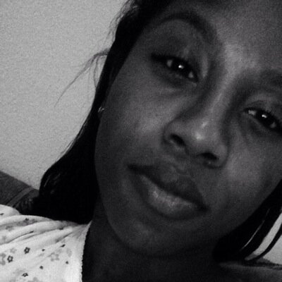 4'11, brown eyes, smile like the sunrise! :D .. #UNLV #teamjesus #moneyisthemotive