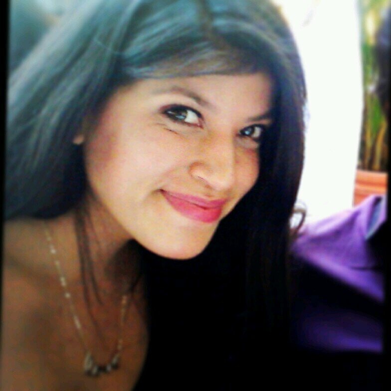 Sonrie hoy, quiza mañana te falte un diente =B