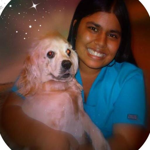 VENEZOLANA Y VINOTINTO :D ESTUDIANTE DE MEDICINA, DEFENSORA DE LOS ANIMALES. FAMILIA Y AMIGOS *_*   LIBRE Y FELIZ. DETALLES QUE CAMBIAN EL MUNDO. HAKUNA MATATA.