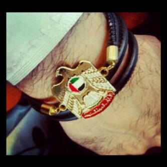 alfkr_shard's profile picture. ‏آللي م قدرت تجيبه لآ تعيبه ،' وششي م تطوله لآ تحوم حوله !*