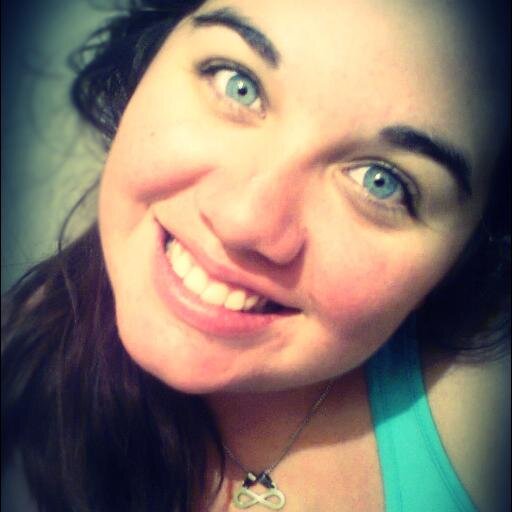 Roochyy_'s profile picture. No me convence ningún tipo de política
ni el demócrata, ni el fascista
porque me tocó ser así
ni siquiera anarquista! ♪♫