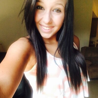 _ccouRT's profile picture. 