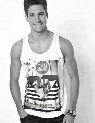 Hi! :)..I'm Rusher Some Problem? My Idols☇ @TheCarlosPena @JamesMaslow @1LoganHenderson @HefronDrive And 
@dbeltwrites
