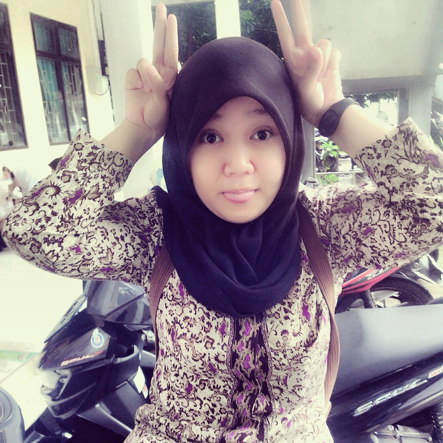 Semangat aku˘⌣˘)ง                                                     karna mreka(ʃƪ˘˘ﻬ) myparents ||Nursing Academy Pemda.Subang.'12