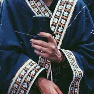 سبحانك اللهم وبحمدكك اشهد أن لا اله الا انت أستغفركك وأتوب اليكك ♡