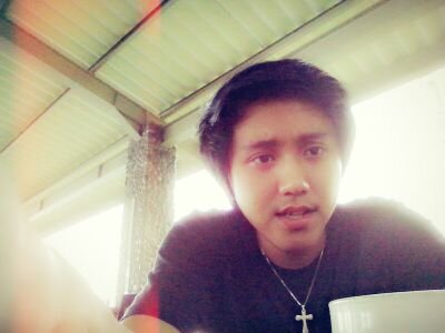 Male ,20 Oct'94 ,Pekalongan . Studied at Satya Wacana Christian University 2012 Salatiga :D