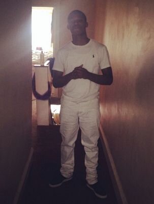 they say real niggas dont say they real well fuck nigga am real. 5100 shit .FREE THE REAL  NIGGAS. ZAY ZAY, MONTE,GUNPLAY,MAIN, TRUMP, ZAH, NA SKEEMS