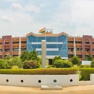 VEL TECH group of educational institutions was established in 1990.