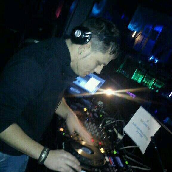 Frenchcore / Hardcore / Hardstyle     Bookings: sparaciodaniel@googlemail.com