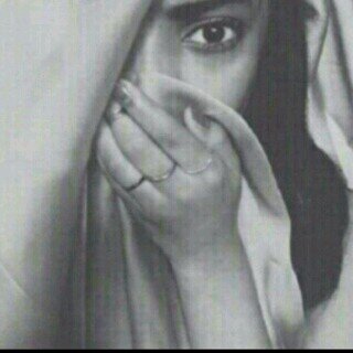 لملميني بالدعاء.