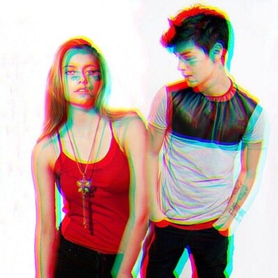 Siyahın içindeki kaybolmuş beyaz nokta ▬▬▬▬▬▬▬▬▬▬▬▬▬▬▬▬▬▬▬