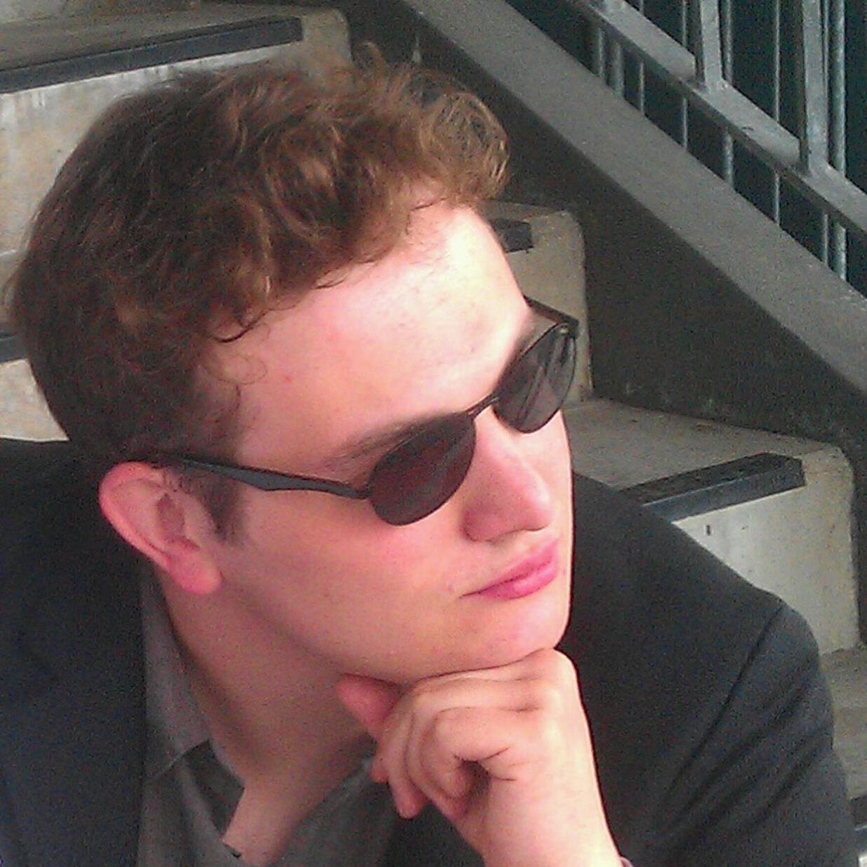 Somehow this Account is a wild mix of It-Sec, Football and sometimes my own expressions of 'Weltschmerz'
