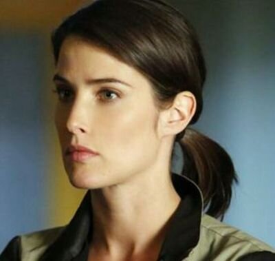 Averna_V_iso's profile picture. 손전등/무전기/탄창 하나