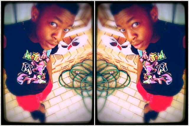 dzeeyioximbar's profile picture. #BBM-29C4BF33 #IG: @man_dzeeyo #FollowBack:) am That Guy you like