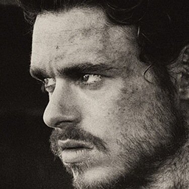 Always dedicated to the amazing Scottish actor Richard Madden.