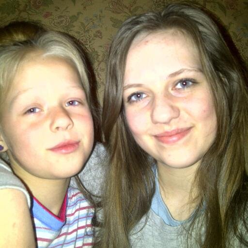 Follow me :* Love ya xx