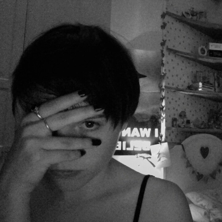 LLDinosaurs's profile picture. I hate you.