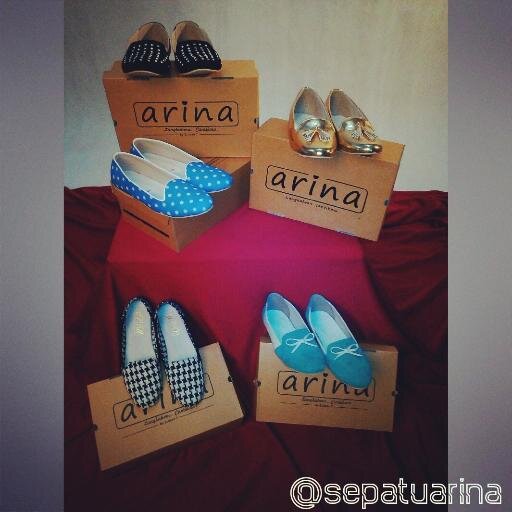 Sepatu Arina
