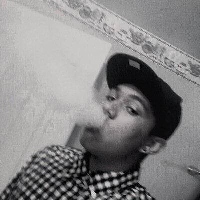 ThatVapingCloud's profile picture. This is my first account. Ima try to send a pic out everyday