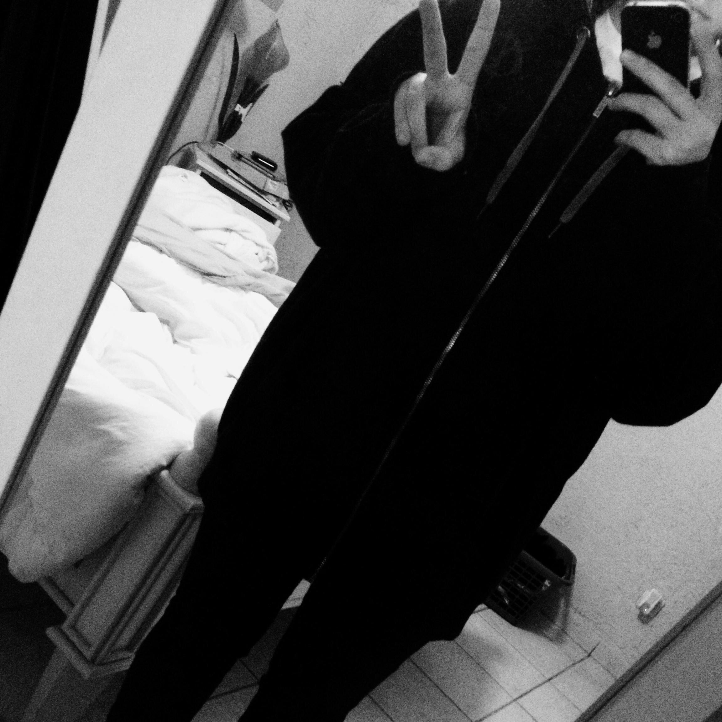 spleennocturne_'s profile picture. Follow : @absofbeau