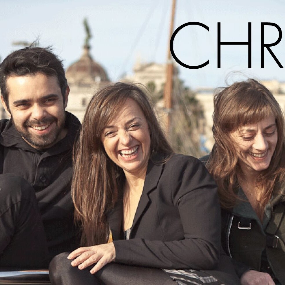 Cía de teatro dirigida por Melina Pereyra, Juan Miranda y Neus Suñé. La compañía forma y entrena creadores en su escuela Chroma Teatre-Estudi.
https://t.co/ZWkF8WEGW3