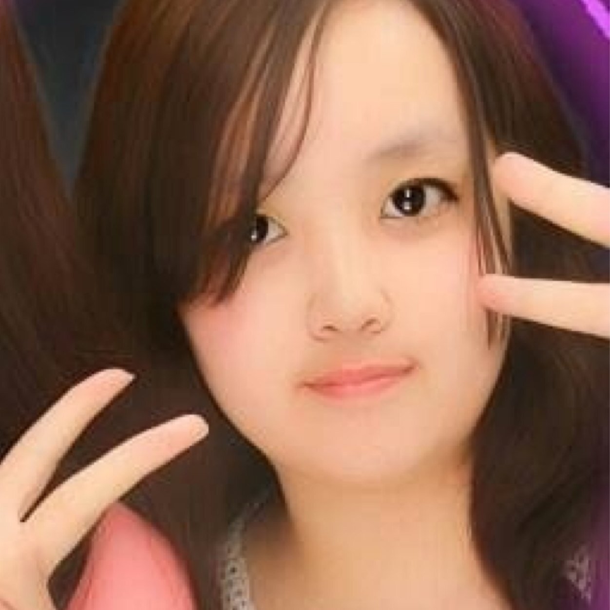 16歳の高2の埼玉県すみ。 バイト、来年にする予定。 バイトしたら、k-popのダンススクール通う。 本命はEXO、BTS♡ EXO→LUHAN.XIUMIN.BAEKHYUN.CHANYEOL.LAYペン♡ BTS→JINペン♡ 仲良くしてください♡