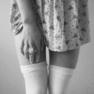 Anorexic-Cutter-Depressed-Fat-Ugly-Abandoned-14 year old girl
