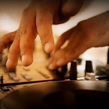 TayalDevanshu's profile picture. I luv to listen all the dj mixing songs.... And i Luv to sleep and make others to luv me.