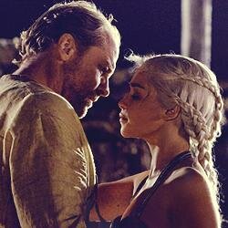 Soy Daenerys de la Tormenta, princesa de Rocadragón.| Mi Osito @Jor_Mormont | Pelirroja |  #GoTrolersESP