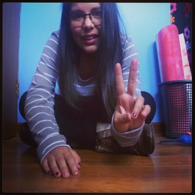 Hola!=] Me llamo MariaJesus Soy Chilena , Me Encanta Justin Bieber &' One Direction , Mi Sueño Es Ir A Estocolmo $-$